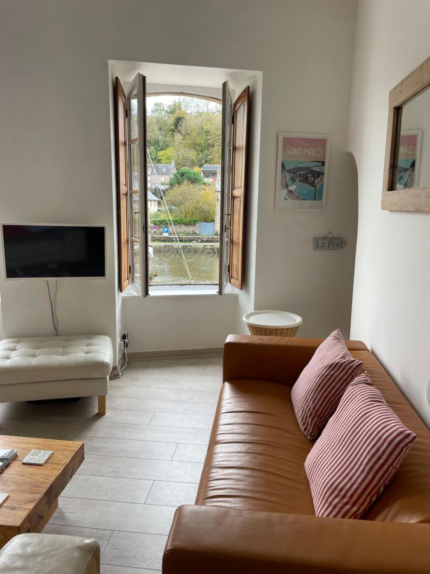 Appartement Au Port Dinan Exterior photo